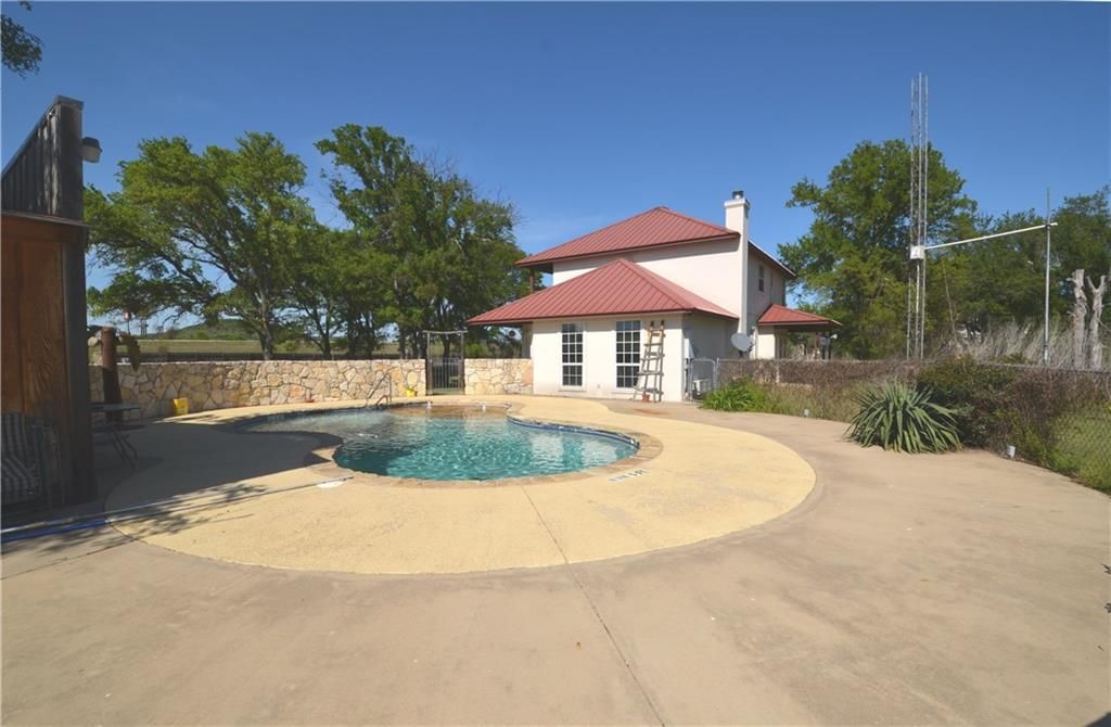 115 W Interstate 20, Gordon, TX 76453